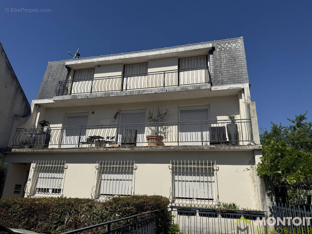 Appartement à L'HAY-LES-ROSES