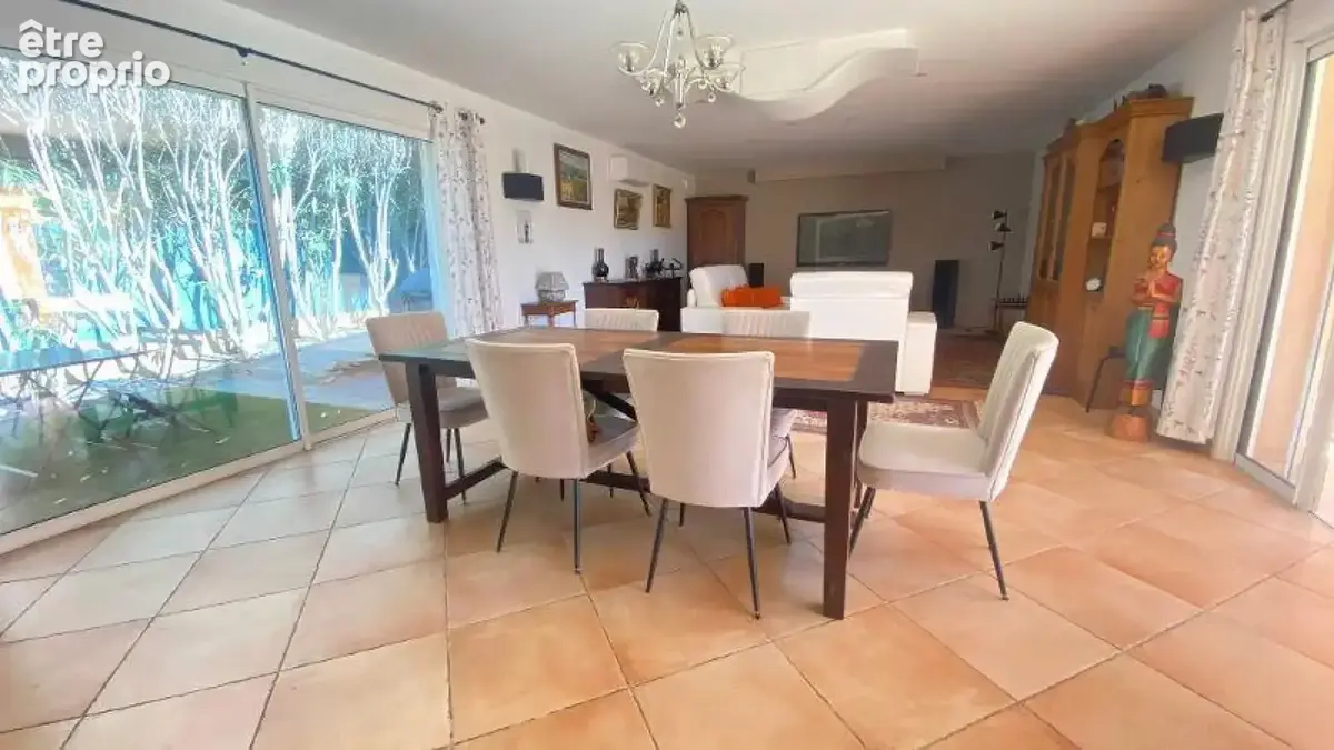 Maison 6 pièces 157 m² à vendre à Six-Fours-Les-Plages (83140) - photo 4