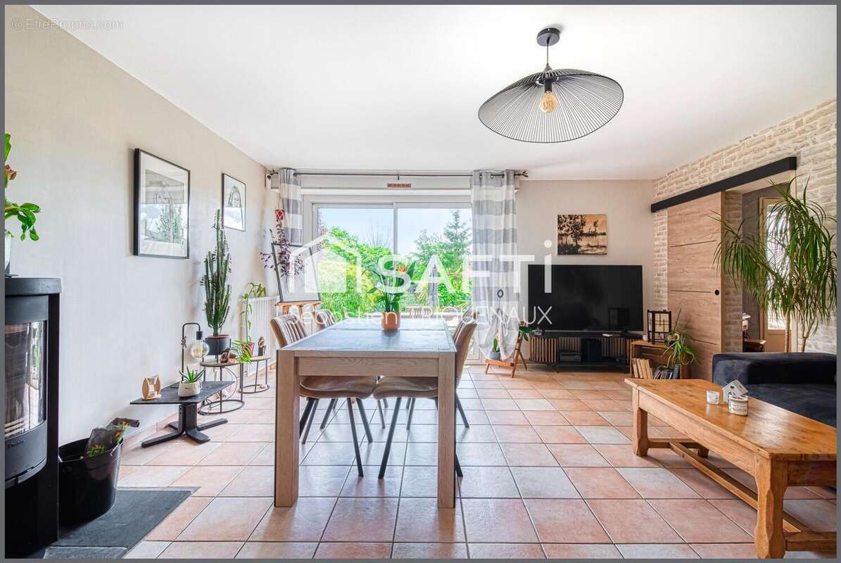 Photo 4 - Maison à MONTREUIL-JUIGNE