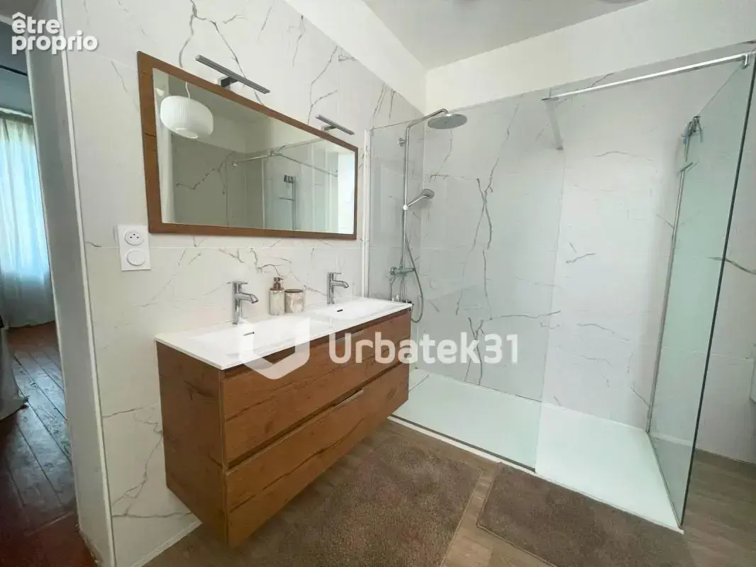 Ensemble immobilier - 11 pièces - 365 m² - photo 14
