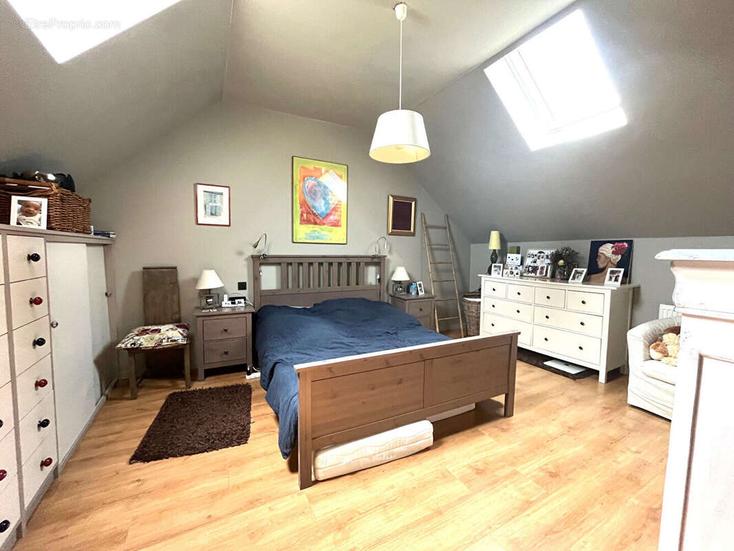 Maison à LE MESNIL-EN-THELLE