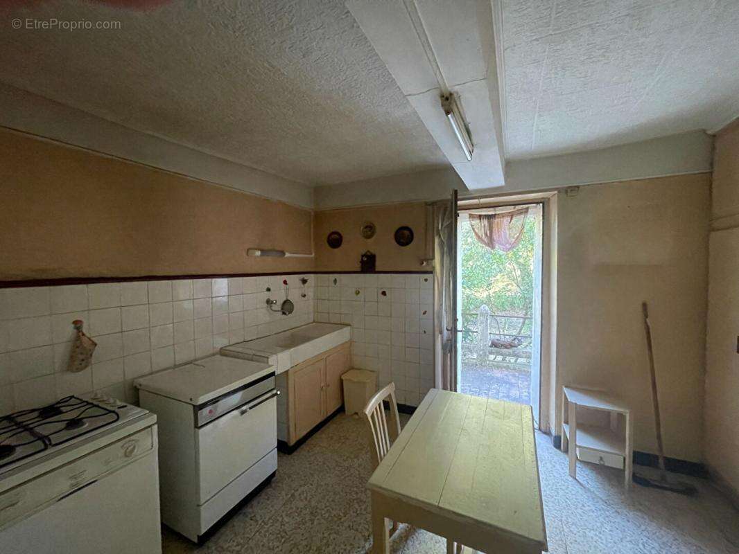 Mas en pierres mitoyen proche Anduze sur terrain constructible de 3300 m2 - photo 7