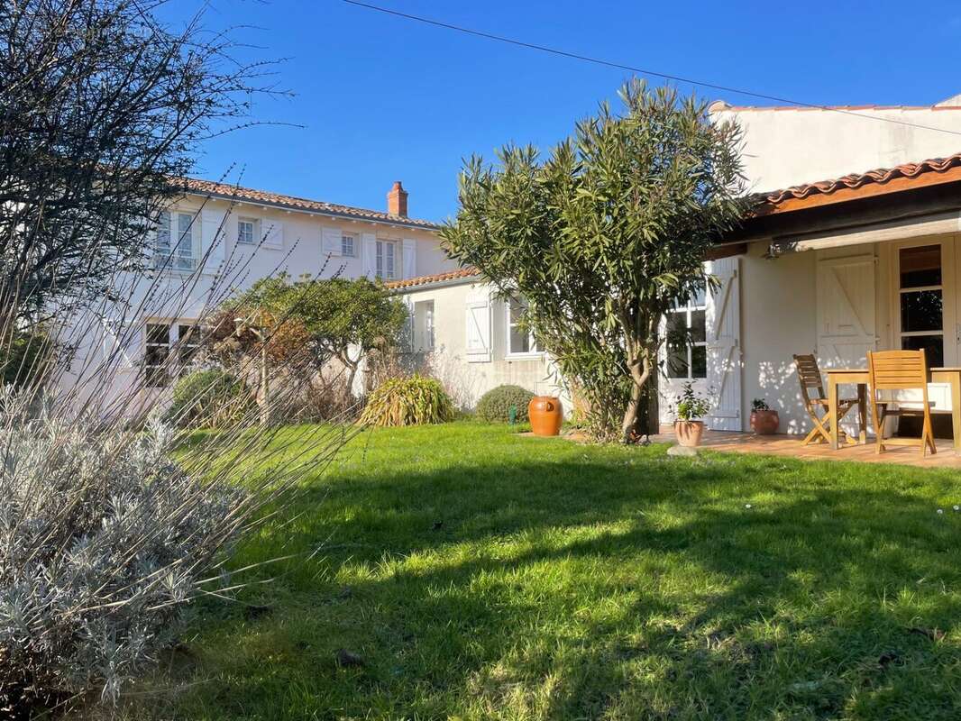 Maison à NIEUL-SUR-MER