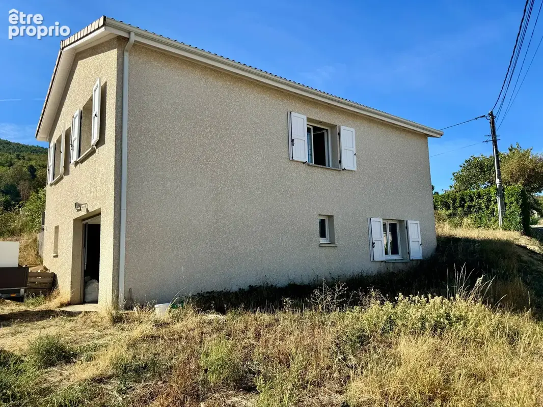 Maison d'habitation sur sous sol complet et terrain de 1100m2 - photo 2