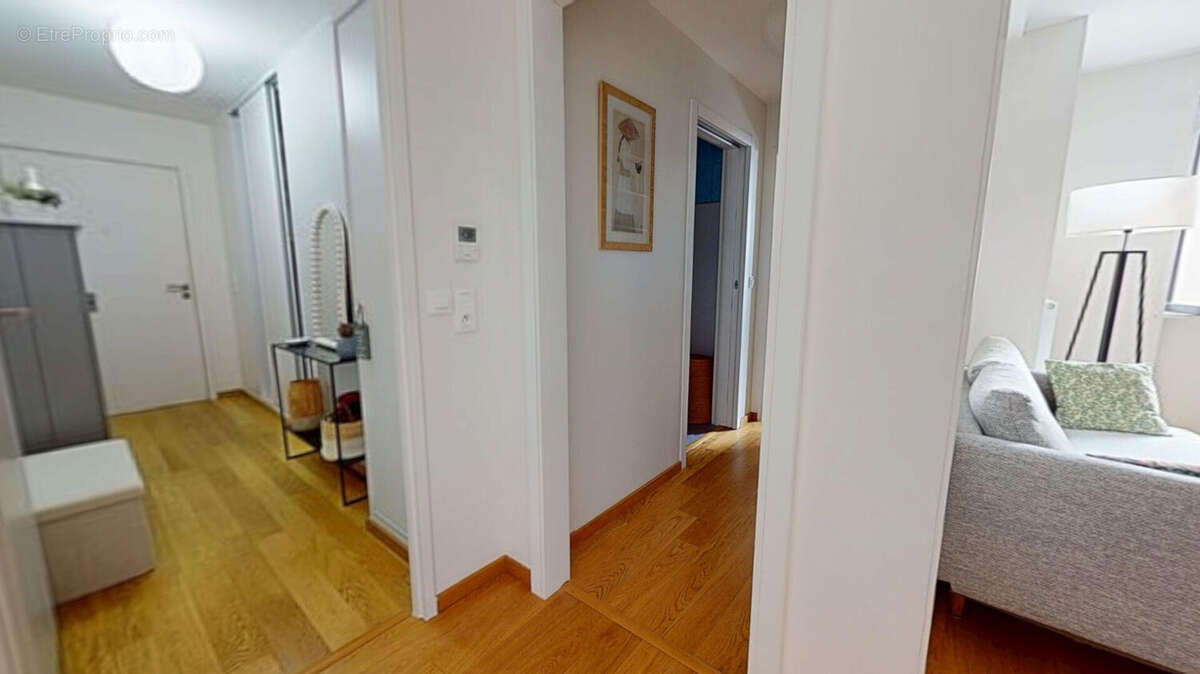 Appartement à PARIS-14E