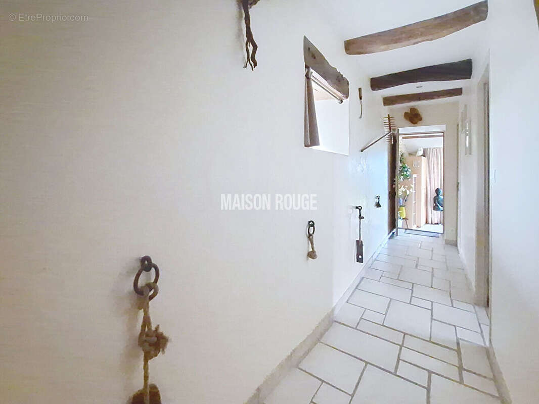 Longère sur 1500 m² de terrain paysagé GOLFE DU MORBIHAN - photo 11