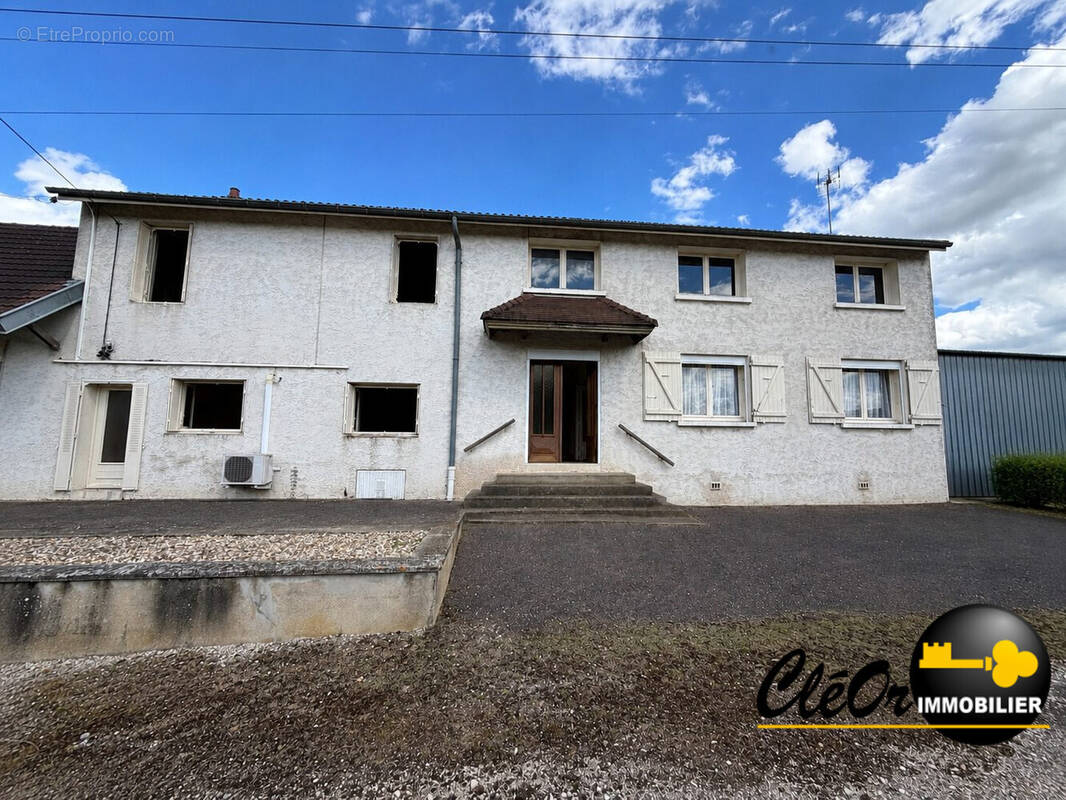 Maison à NAVILLY