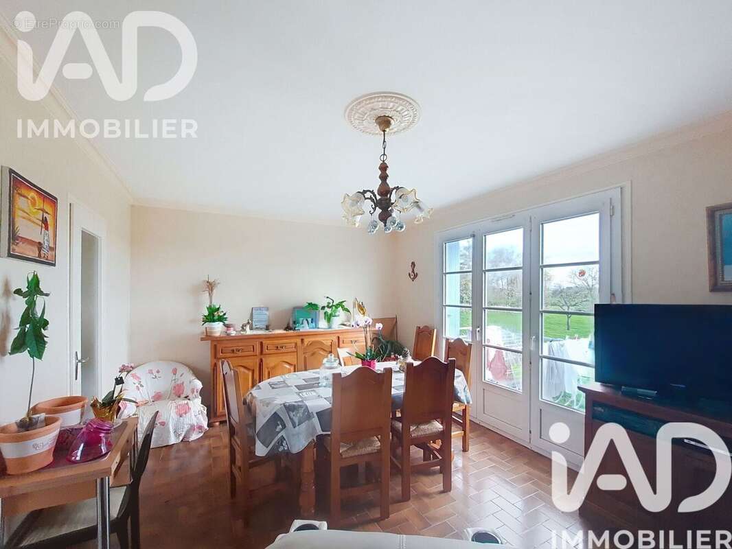 Photo 5 - Maison à MARTIGNE-FERCHAUD