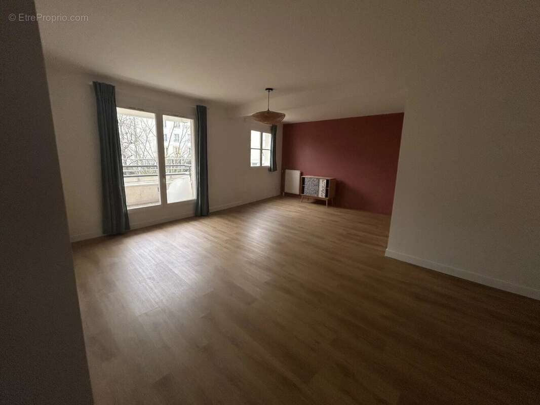 Appartement à MONTIGNY-LE-BRETONNEUX