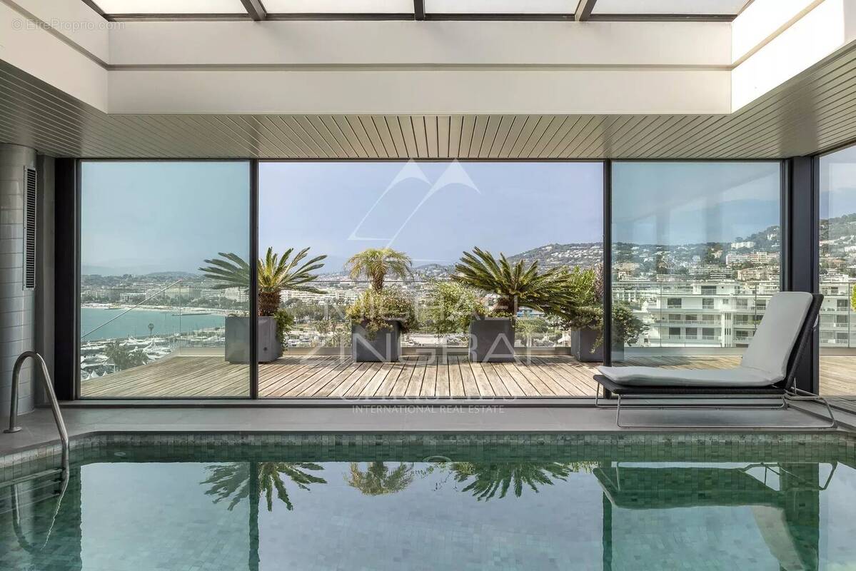 Photo Maison à Cannes au prix de 25 500 000€