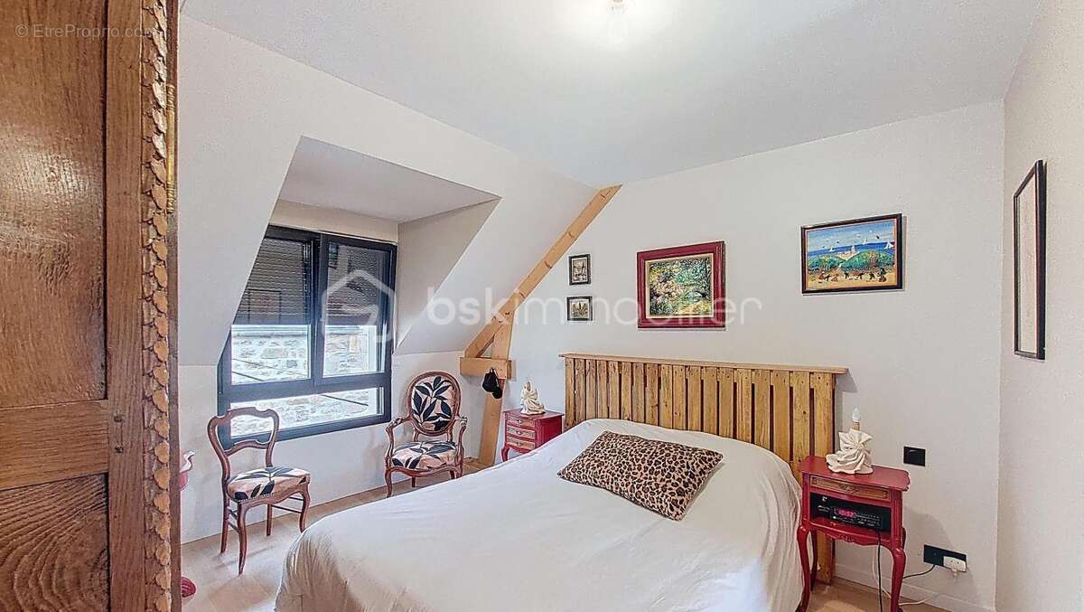 Maison à SAINT-VAAST-LA-HOUGUE