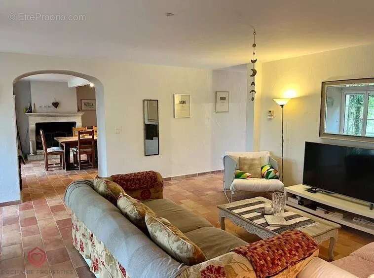 Maison à LABASTIDE-D&#039;ANJOU