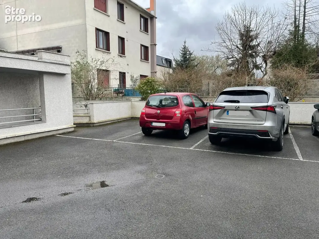 Parking à LE BLANC-MESNIL
