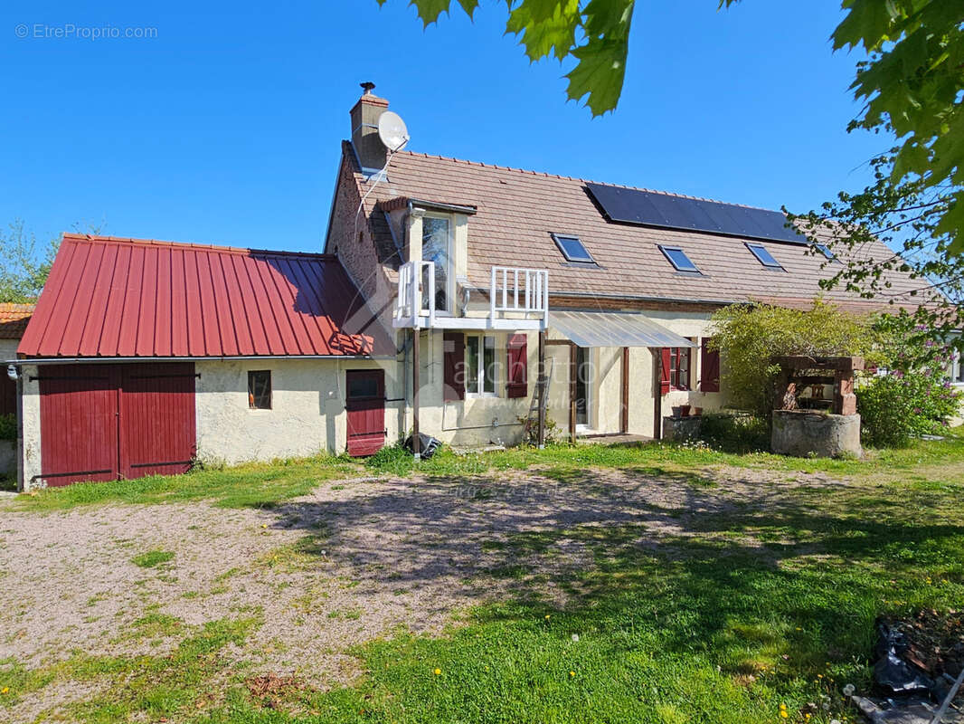Maison à JALIGNY-SUR-BESBRE
