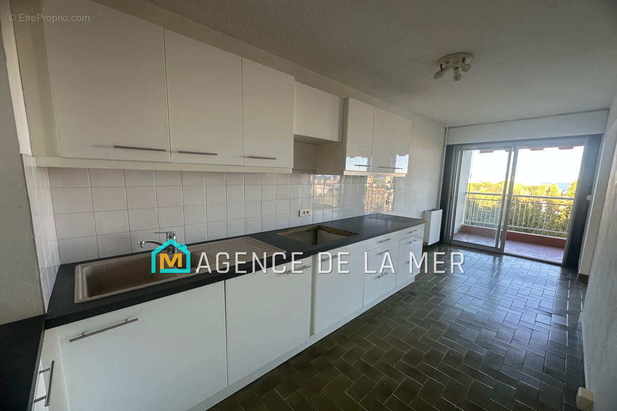 Appartement à MANDELIEU-LA-NAPOULE