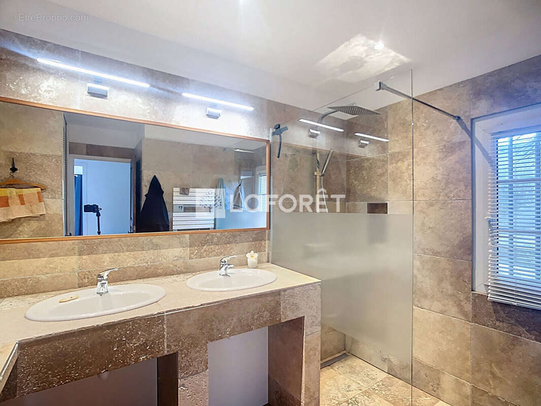 Maison à ROQUEVAIRE