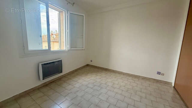 Appartement à PEYROLLES-EN-PROVENCE