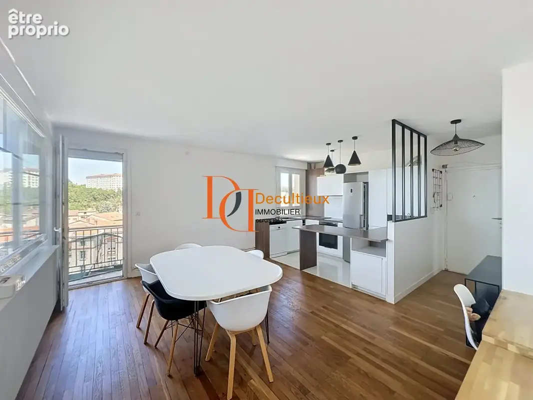 Appartement à LYON-5E