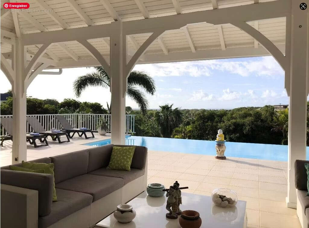 Maison à SAINTE-ANNE