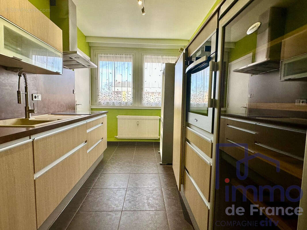 Appartement à SAINT-ETIENNE
