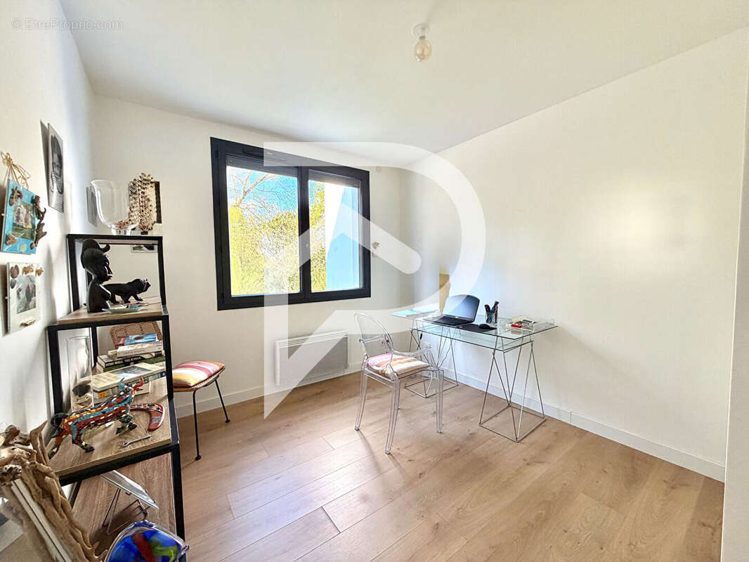 Maison à OS-MARSILLON