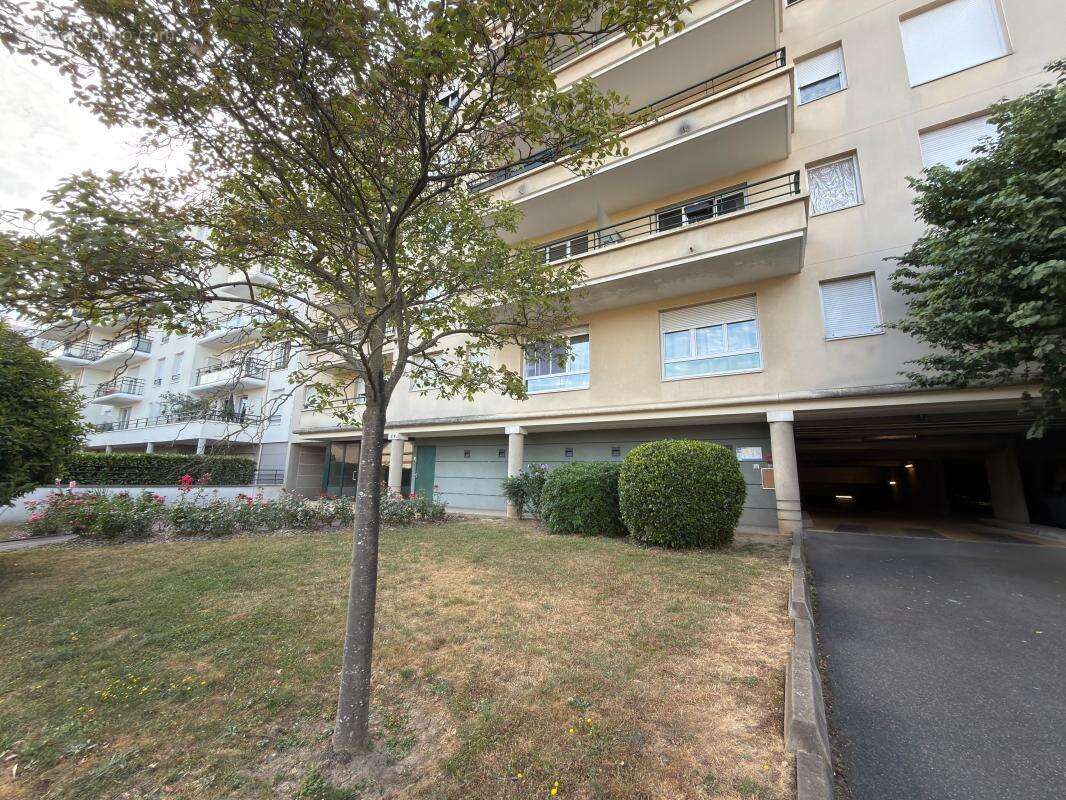 Appartement À Vendre - photo 9