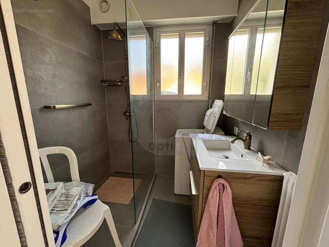 Beau 3 pièces avec grande terrasse - photo 13