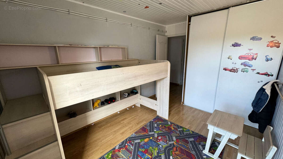 Appartement à SORGUES