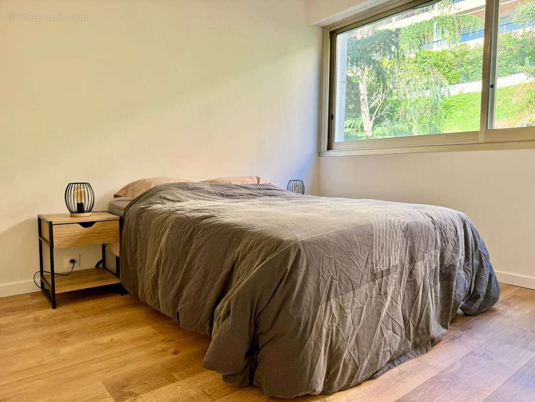 Appartement à ROQUEBRUNE-CAP-MARTIN