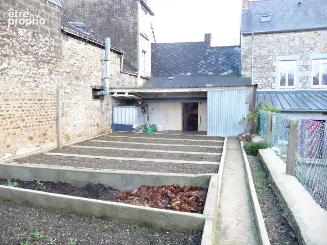 maison à vendre à Villaines la Juhel jardin