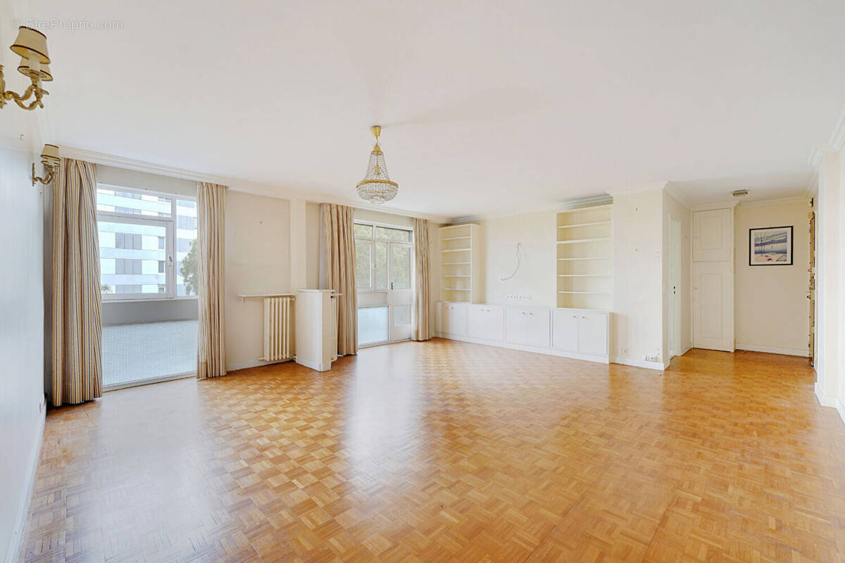 Appartement à PARIS-20E