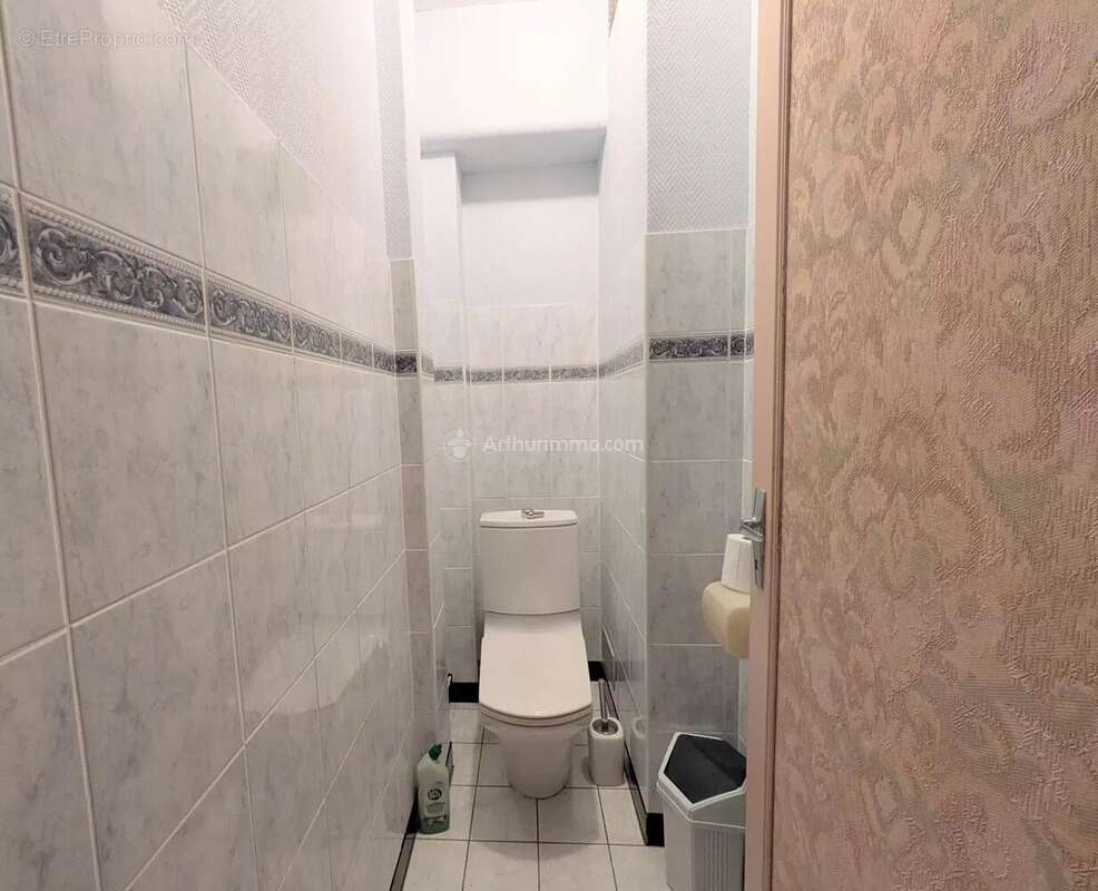 Maison à NEUFCHATEAU