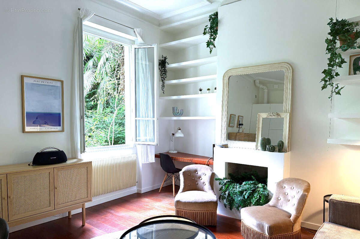 Appartement à PARIS-12E