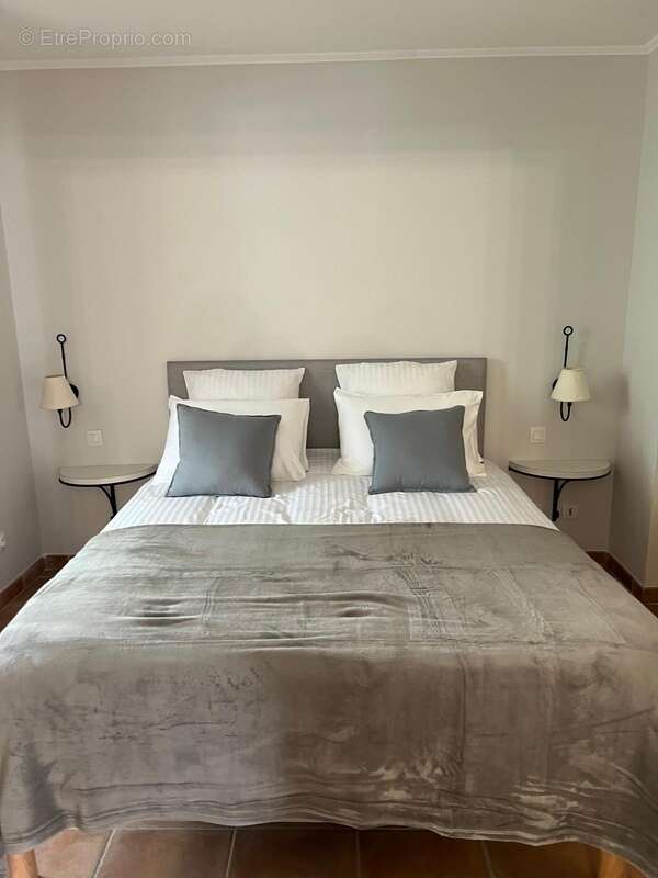 Appartement à SAUMANE-DE-VAUCLUSE