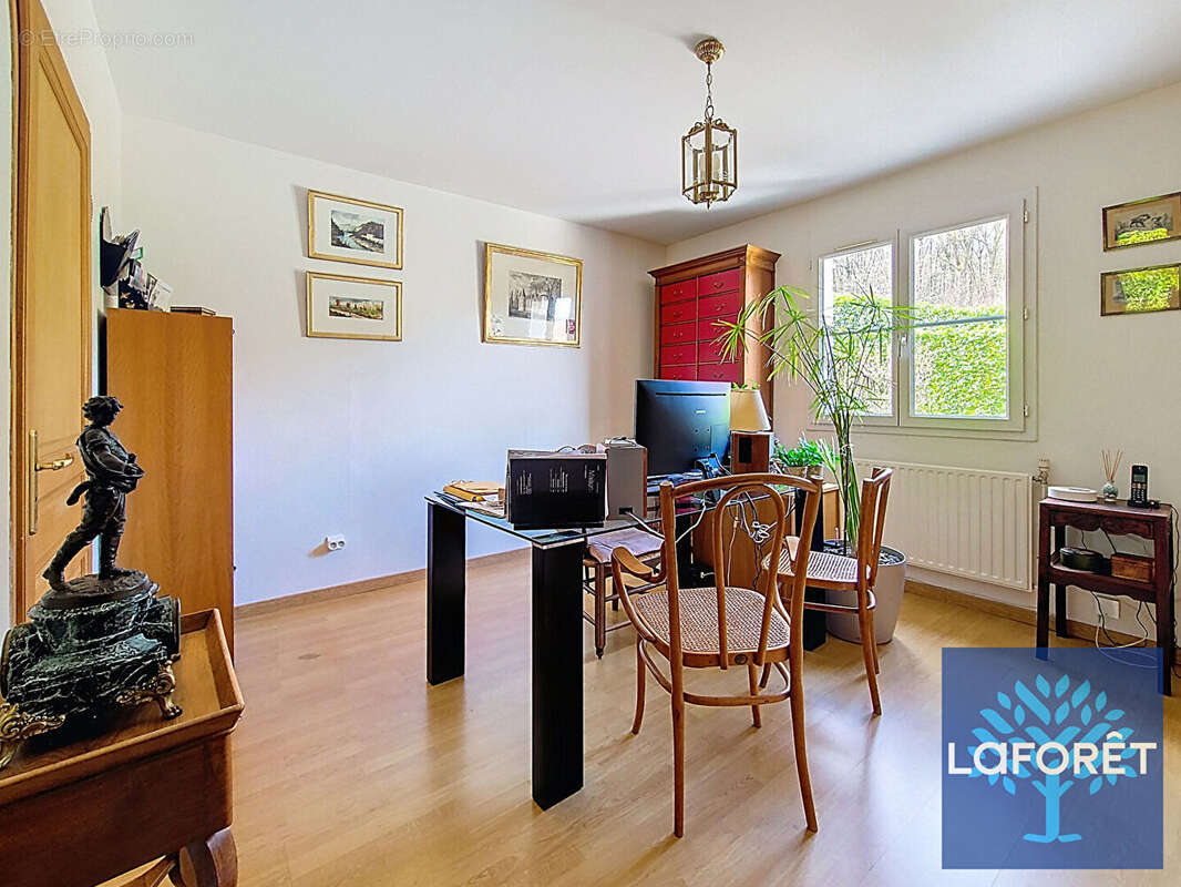 Maison à JANVILLE-SUR-JUINE