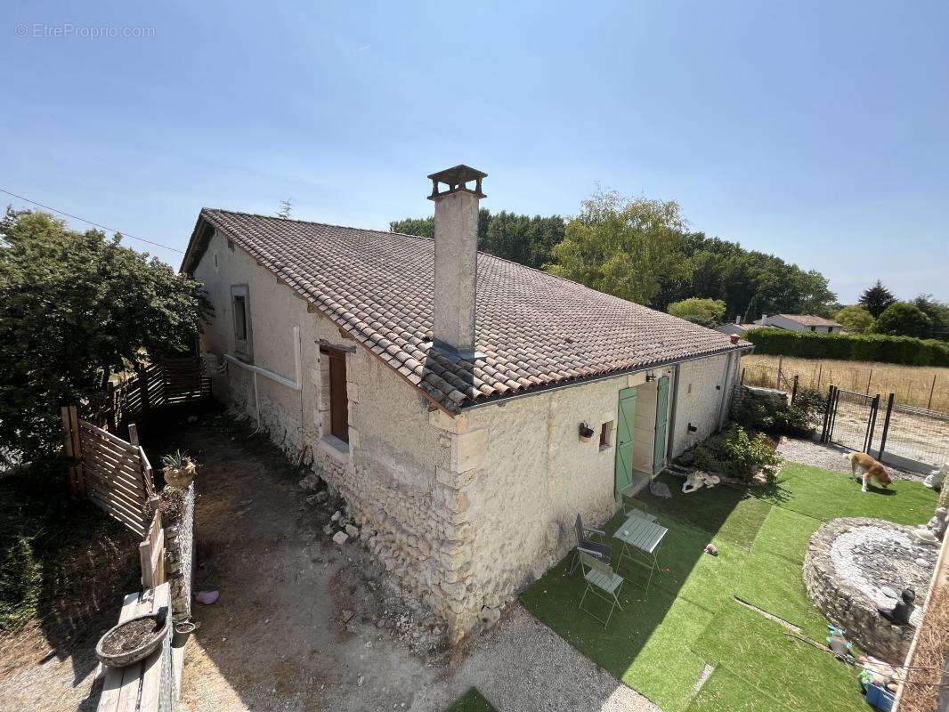 Maison 6 pièces 170 m² à vendre à Saint-Bonnet (16300) - photo 14