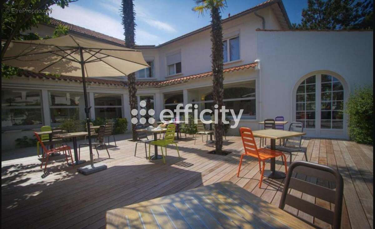 Locaux/Biens immobiliers - photo 2
