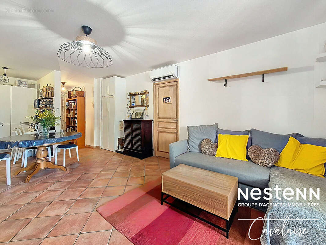 Appartement à LA CROIX-VALMER