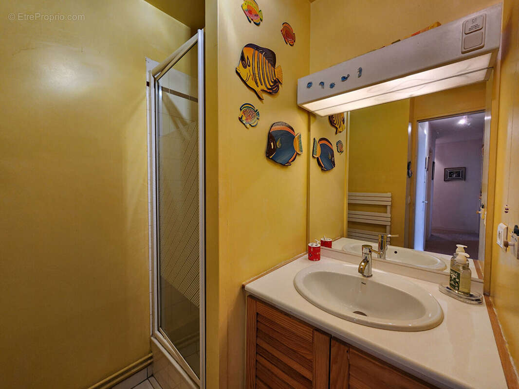 Appartement à LA GARENNE-COLOMBES