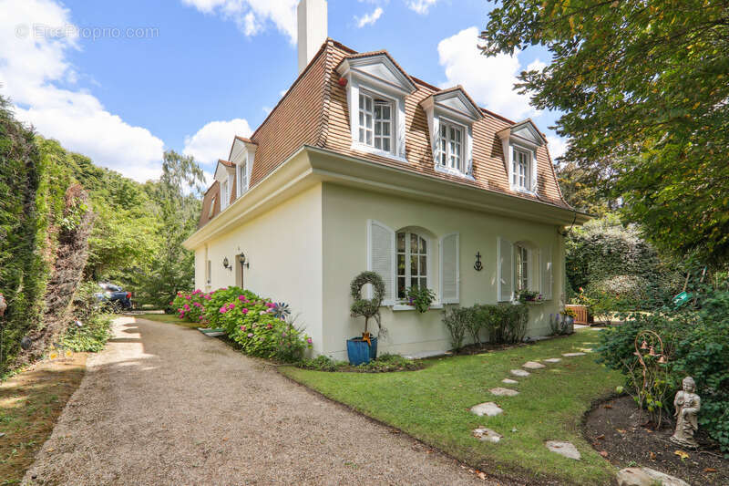 Maison à MAISONS-LAFFITTE