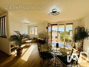 Photo 1 - Appartement à MARSEILLE-8E