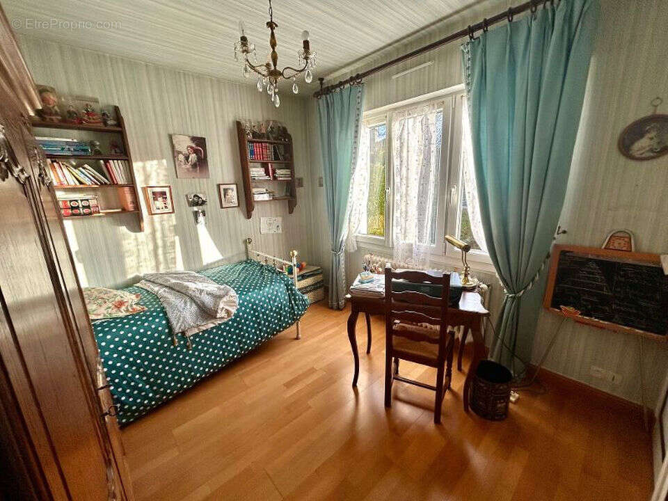 Maison à CORMELLES-LE-ROYAL