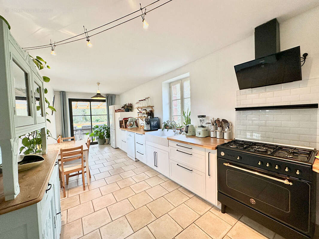 Maison à MALEMORT-SUR-CORREZE