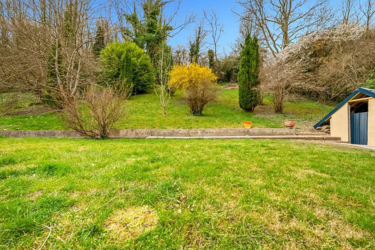 Maison à NEAUFLES-SAINT-MARTIN