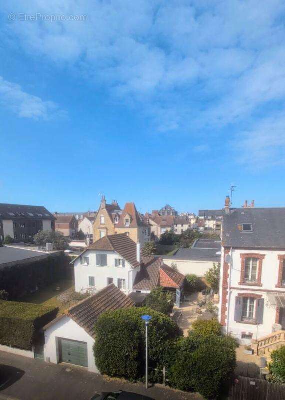 Appartement à OUISTREHAM