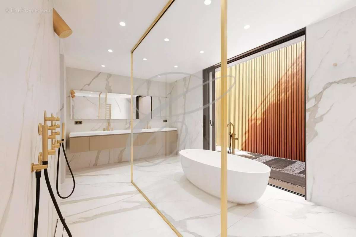 Maison à ROQUEBRUNE-CAP-MARTIN