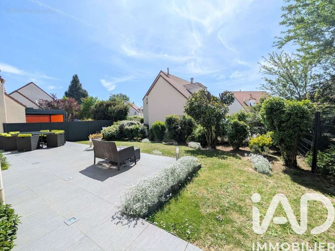 Photo 2 - Maison à CHELLES