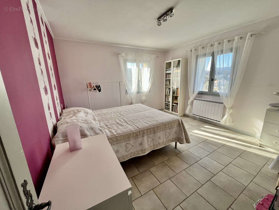Maison à MALAUCENE
