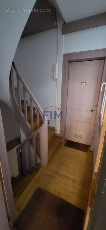 Exclusivite , ideal pied a terre, appartement de type studio,  proche du port de plaisance - photo 9