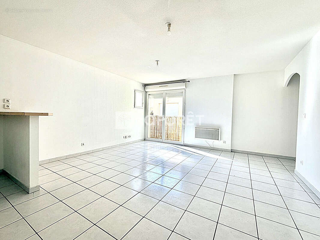 Appartement Elne 2 pièce(s) 49.15 m2 + garage fermé - photo 2